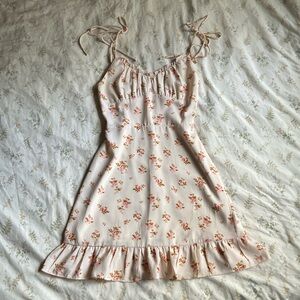 Cute ruffle mini dress size small in great condition never worn